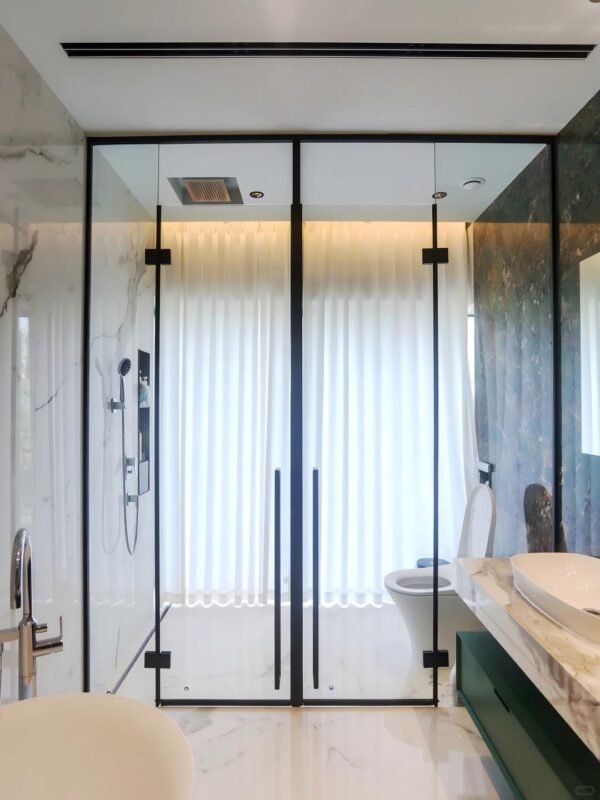 Fully Customizable Shower Enclosure – Choose Size & Style