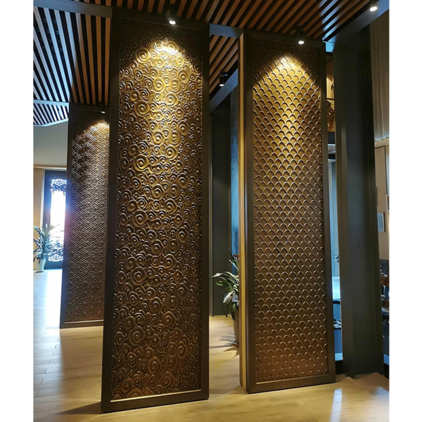 Customized Bronze embossed Chinese screen partition is suitable for luxury hotels and Chinese restaurants