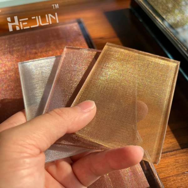 Customized Metal Mesh Laminated Glass Decorative Glass