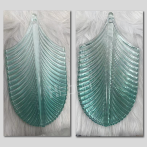 Alternative view of Color - Gradient Leaf - Shaped Hot Melt Art Glass Decor: Nature - Inspired Hanging Accents