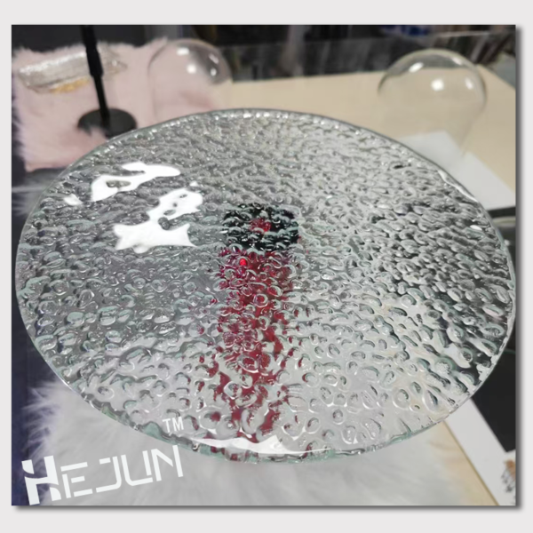 Hot -Melt Glass Tabletops: Blending Artistry and Innovation